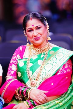 Zee Marathi Awards : रेड कार्पेटवर कलाकारांचा ग्लॅमरचा जलवा, पाहा फोटो