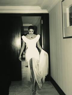 देसी गर्ल प्रियंका चोपड़ा का ट्रेडिशनल अवतार, पति निक संग देख फैंस हुए फिदा