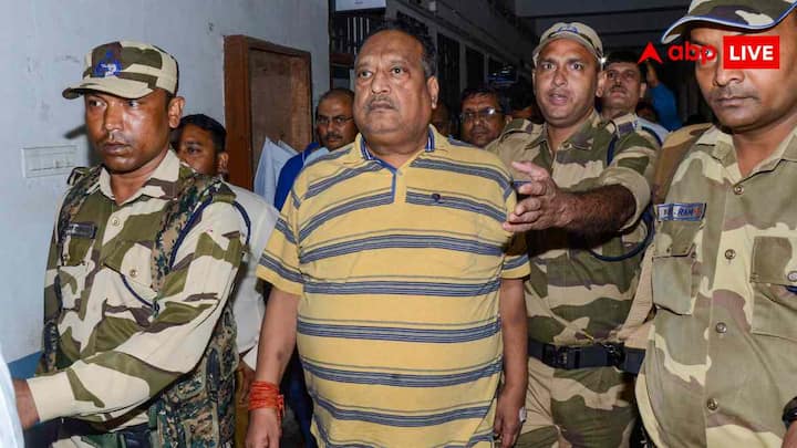 रांची के पांचवें सबसे रईस व्यक्ति में विष्णु अग्रवाल का नाम आता है. विष्णु अग्रवाल रांची के बड़े उद्योगपतियों में गिने जाते हैं. उन्होंने रांची में दो-दो मॉल बनाए और देशभर में अपना व्यापार फैलाया है. विष्णु अग्रवाल ने रांची को एक मॉडर्न शहर की दिशा में आगे बढ़ाया है, जहां अब बड़े-बड़े ब्रांड और होटल्स की मौजूदगी है.