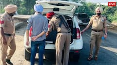 पाकिस्तान से भारत में हथियार तस्करी के मॉड्यूल का भंडाफोड़, 2 पिस्तौल बरामद, 2 गिरफ्तार