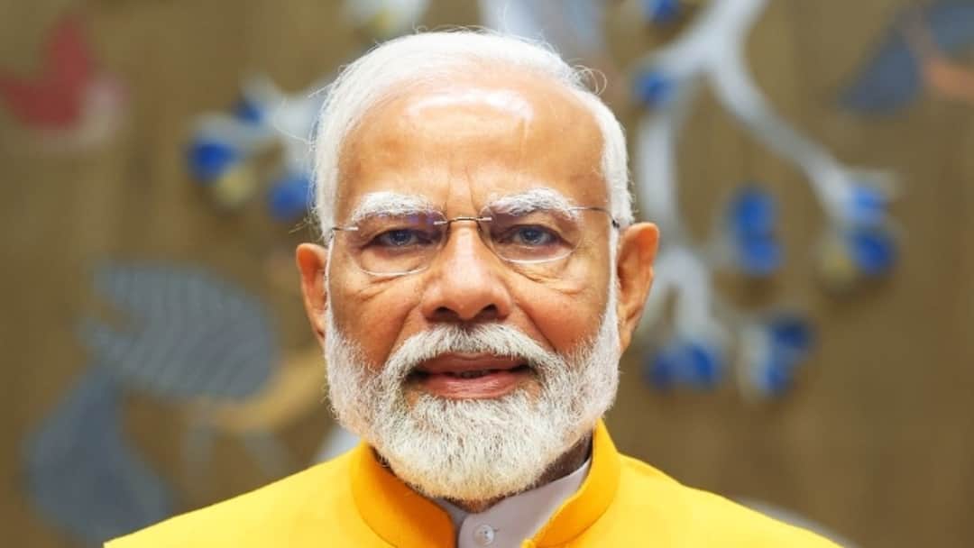 Modi Blames RJD Rule For Bihar Migration Woes, Lauds Nitish Govt, Launches Rs 62,000 Cr Initiatives Modi Blames RJD Rule For Bihar’s Migration Woes, Lauds Nitish Govt, Launches Rs 62,000 Cr Initiatives