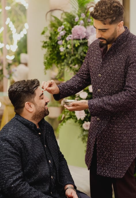 भाई अर्जुन कपूर हुए इमोशनल, खुशी-जाह्नवी ने होने वाले जीजा संग दिए पोज, अंशुला कपूर ने शेयर की रोहन ठक्कर संग अपनी सगाई की Inside तस्वीरें