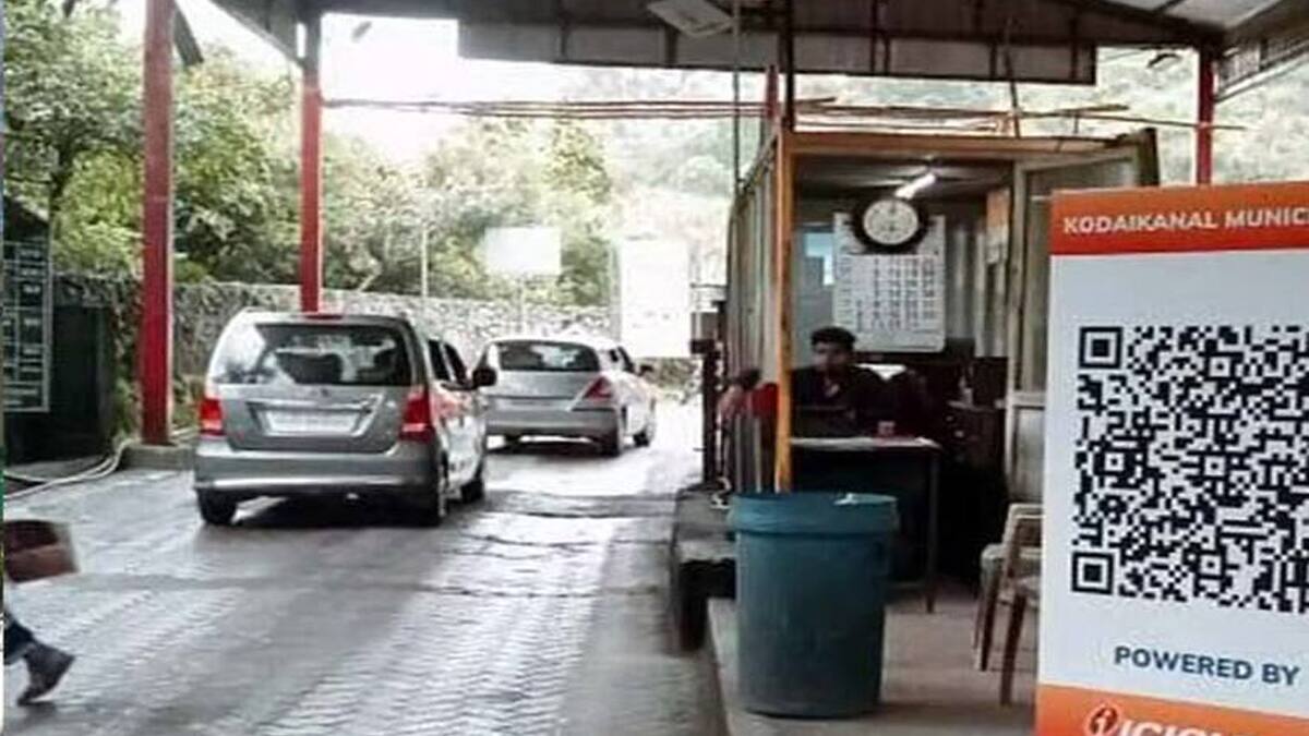 கொடைக்கானலில் போக்குவரத்து நெரிசல்: தொடர் விடுமுறையால் சுற்றுலா பயணிகள் சிக்கி தவிப்பு