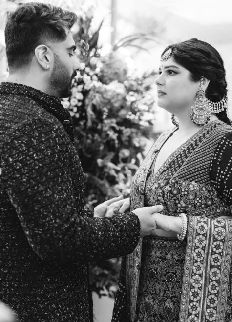 भाई अर्जुन कपूर हुए इमोशनल, खुशी-जाह्नवी ने होने वाले जीजा संग दिए पोज, अंशुला कपूर ने शेयर की रोहन ठक्कर संग अपनी सगाई की Inside तस्वीरें