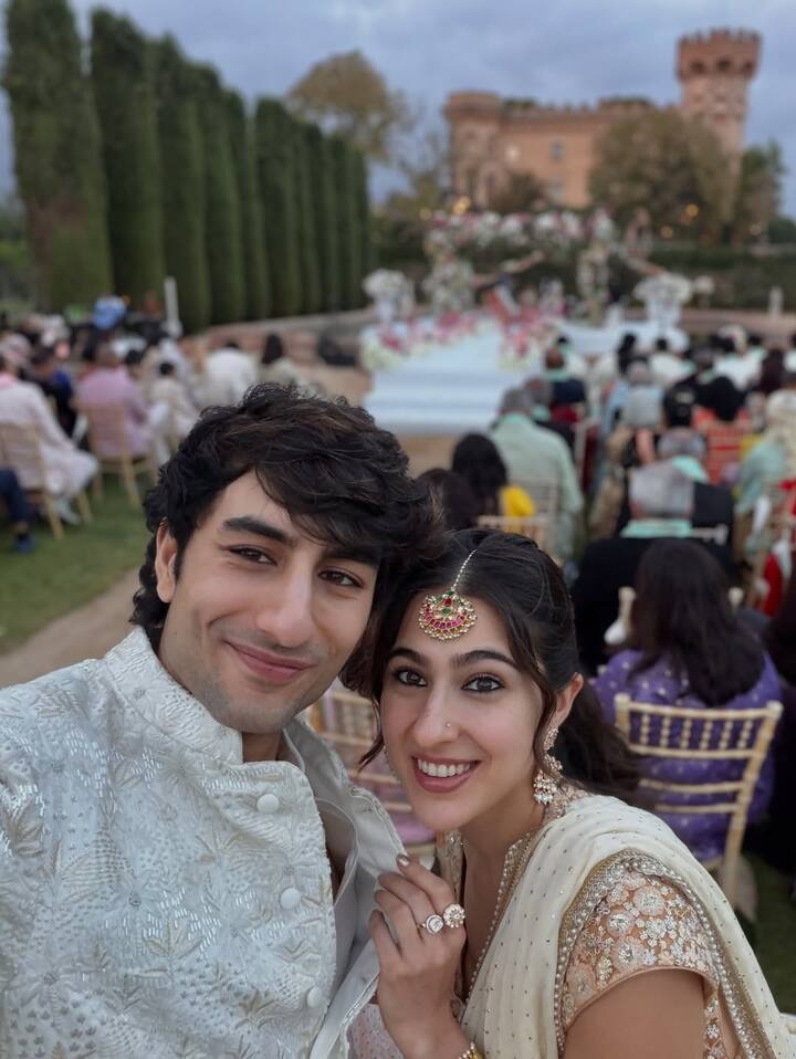 Sara carried a pastel color heavy lehenga at a friend's wedding. The actress made her look on the forehead and complicated with big earrings.