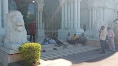 लखनऊ में सहारा सिटी के कर्मचारियों का धरना-प्रदर्शन जारी, वेतन और पीएफ भुगतान की मांग