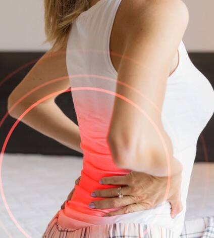 महिलांमध्ये या समस्या आनुवंशिक कारणांमुळेही होऊ शकतात. ऑस्टियोआर्थरायटिसमध्ये सांधेदुखी, कडकपणा आणि सूज दिसते.