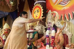 दिल्ली में 'राम तिलक', CM रेखा गुप्ता ने मांगी समृद्धि, राम-भरत मिलन से गूंजा लाल किला