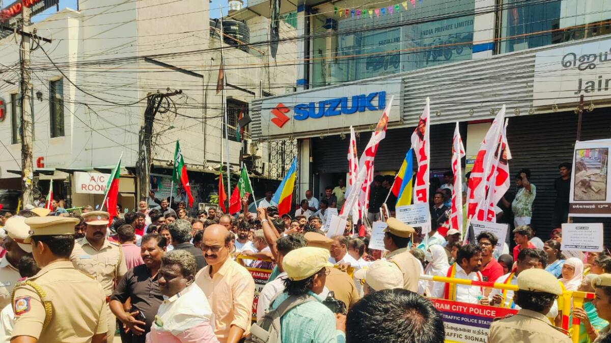 தாம்பரம்: டாஸ்மாக் கடைகளை அகற்ற மக்கள் போராட்டம்! கொந்தளிப்பில் குடியிருப்புவாசிகள், அரசியல் கட்சிகள் ஒன்றிணைந்து அதிரடி!