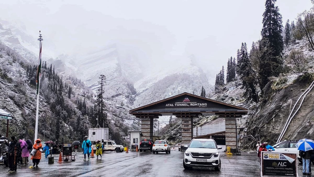 Himachal Logs Driest December Ever; Light Snowfall In Lahaul-Spiti