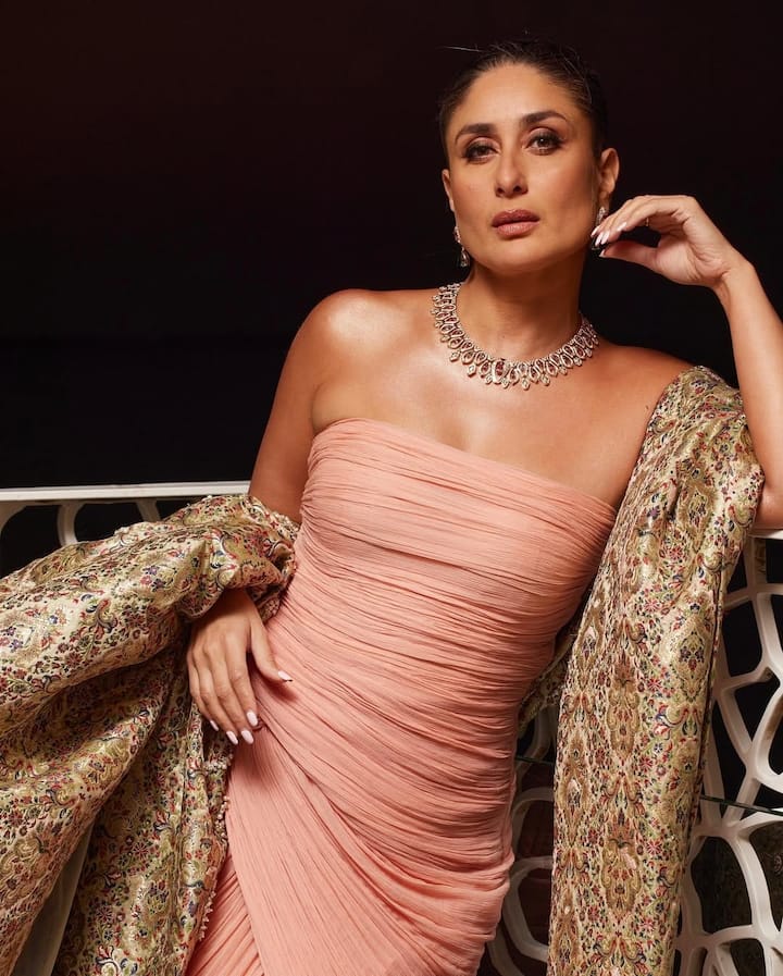 The character of Poo in 'Kabhi Khushi Kabhi Gum', while in 'Jab We Met', the character of Kareena's form made a lot of headlines. The style sense of the actress was very much liked in both films. Even today, if there is talk of Kareena Kapoor's iconic characters, then these two characters are also mentioned.