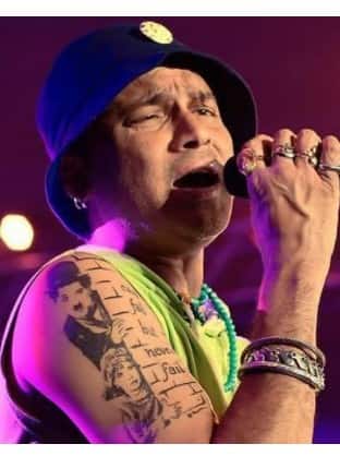 ਗੋਸਵਾਮੀ ਨੇ ਦੱਸਿਆ ਕਿ ਗਰਗ ਨੂੰ ਸਿੰਗਾਪੁਰ ਵਿੱਚ ਜ਼ਹਿਰ ਦਿੱਤਾ ਗਿਆ ਸੀ, ਜਿਸ ਕਾਰਨ ਉਸਦੀ ਮੌਤ ਹੋਈ। ਪੁਲਿਸ ਕੋਲ ਮੌਜੂਦ ਅਧਿਕਾਰਤ ਦਸਤਾਵੇਜ਼ਾਂ ਵਿੱਚ ਇਹ ਜਾਣਕਾਰੀ ਦਿੱਤੀ ਗਈ ਹੈ। ਪੀਟੀਆਈ ਨੂੰ ਮਿਲੇ