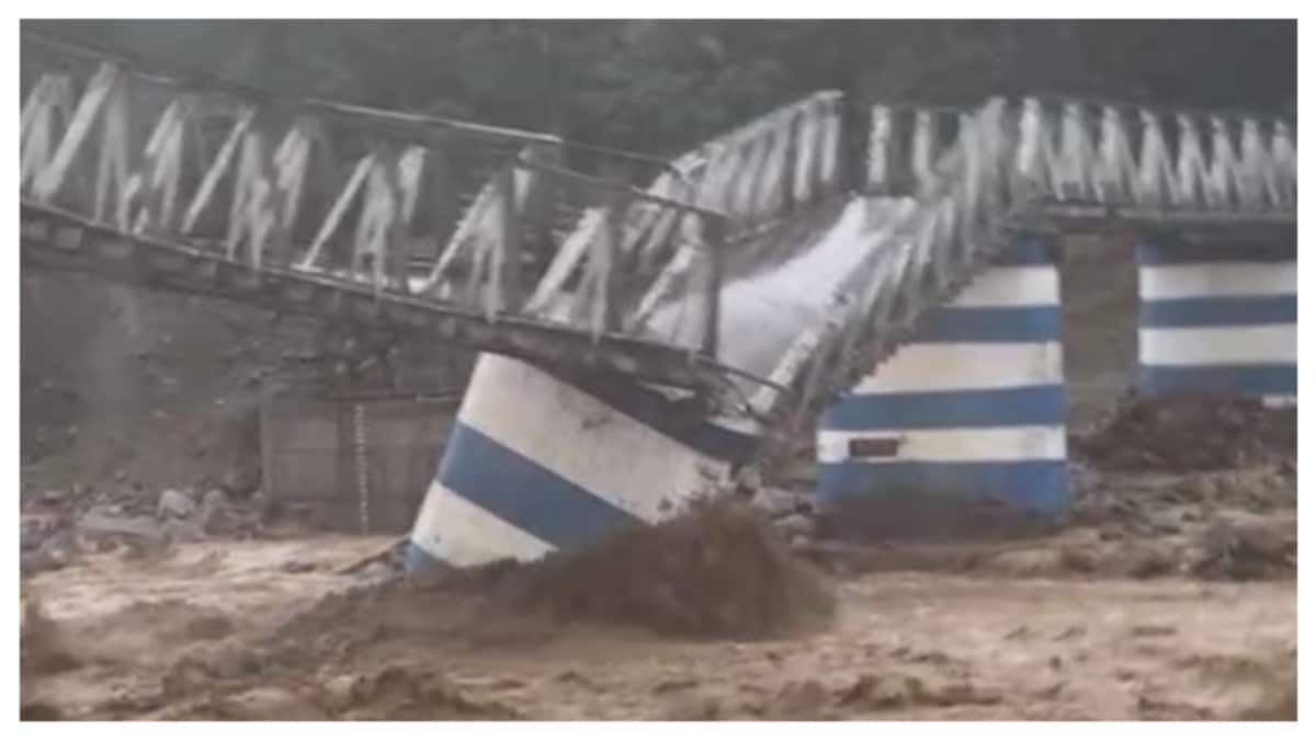 20 Killed In Massive Landslides Triggered By Rains In Darjeeling — Latest Updates