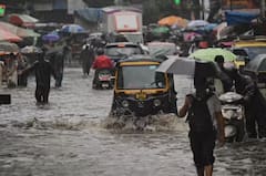 चक्रीवादळाची 'शक्ती' कुठे? मराठवाडा, मध्य महाराष्ट्रात पावसाचे अलर्ट, पुढील 4 दिवस कुठे काय ?