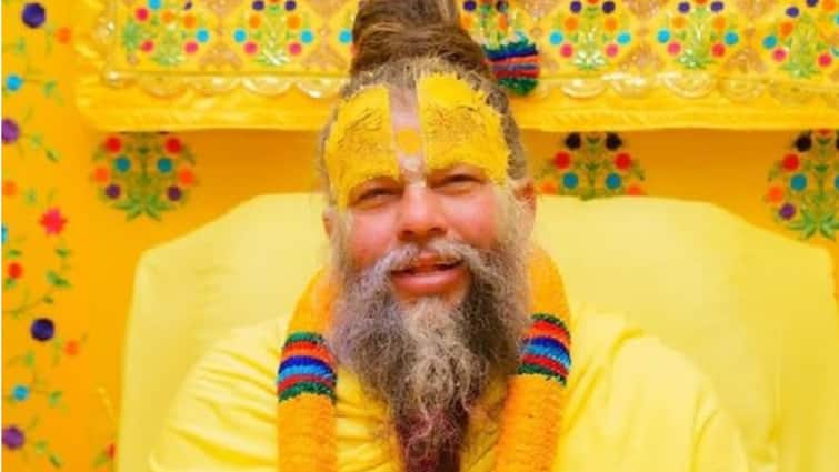 <div>Premanand Maharaj's Health Deteriorates, Padyatra Suspended Indefinitely</div>