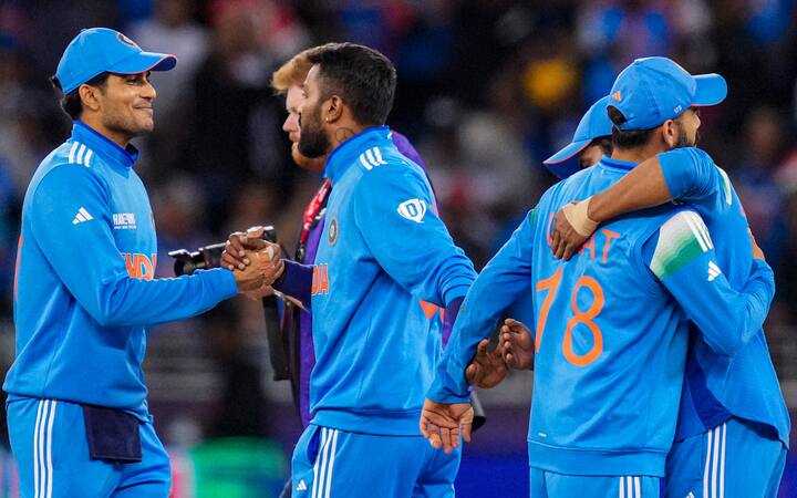 লিস্ট এ ক্রিকেটেও কিন্তু গিল খুব বেশি অধিনায়কত্ব করেননি। ১১০টি ম্য়াচের মধ্য়ে মাত্র ছয়টিতে তাঁকে অধিনায়কত্ব করতে দেখা গিয়েছে।