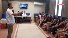 'ऋषिकेश के कल्चर को खराब मत करो' ऑडिशन में घुसकर लड़कियों को ज्ञान देने लगा शख्स, वीडियो वायरल