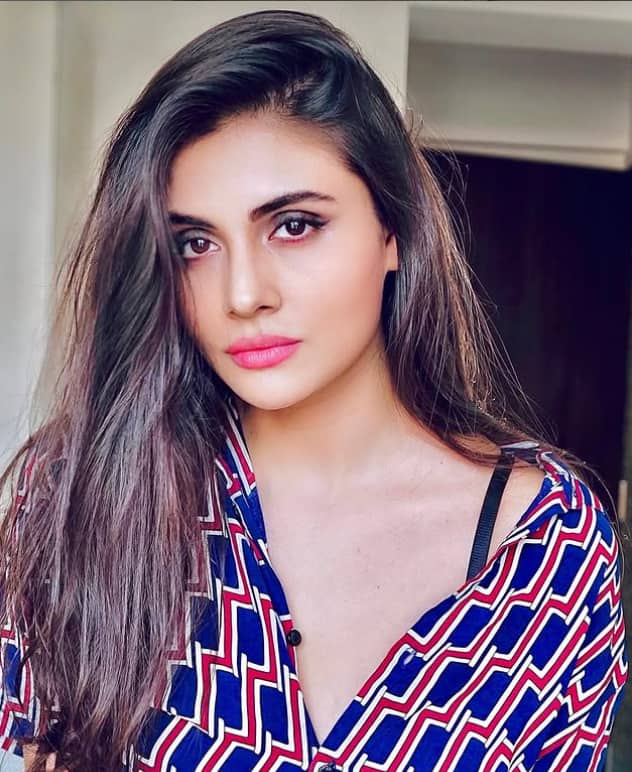 इंस्टाग्राम पर उनके 1 मिलियन से ज्यादा फॉलोअर्स हैं.  अभी तक मालती ने बिग बॉस 19 में एंट्री के बारे में कोई ऑफिशल अनाउंसमेंट नहीं की है.