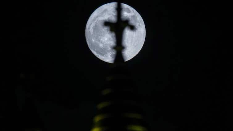 Tonight’s Supermoon Will Appear Bigger And Brighter: Where To Watch Tonight’s Supermoon Will Appear Bigger And Brighter: Where To Watch