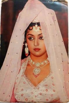 रिपोर्ट के अनुसार हेमा मालिनी को राजकुमार ने शादी के लिए प्रपोज भी किया था. लेकिन, एक्ट्रेस ने उसे एक्सेप्ट नहीं किया था.