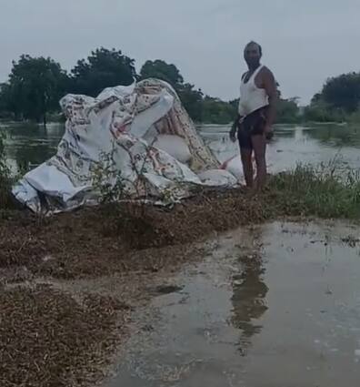 अक्षदा मंगल कार्यालय परिसरातील काही नागरिकांना स्थलांतरित केले. सतत पडत असलेल्या पावसामुळे शेतकऱ्यांनी काढून ठेवलेले सोयाबीन भिजले.