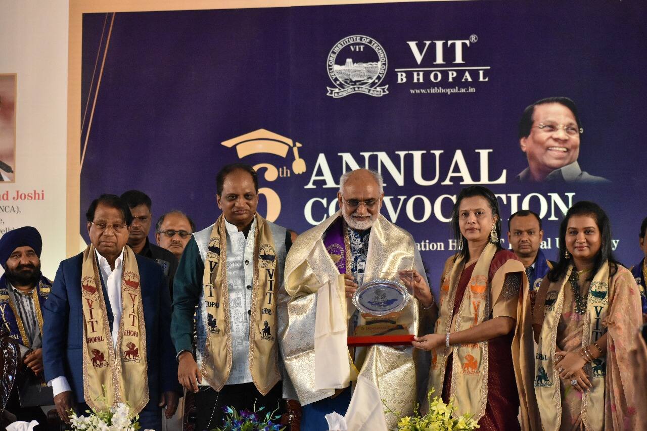 VIT Bhopal University: விஐடி போபால் பல்கலைக்கழகத்தில் 6ம் ஆண்டு பட்டமளிப்பு விழா - கல்வியாளர்கள், மாணவர்கள் பங்கேற்பு