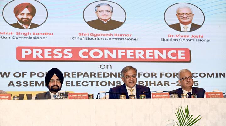 बिहार में होने वाले विधानसभा चुनाव की तारीखों का ऐलान हो गया है, राज्य में दो चरणों में मतदान होना.