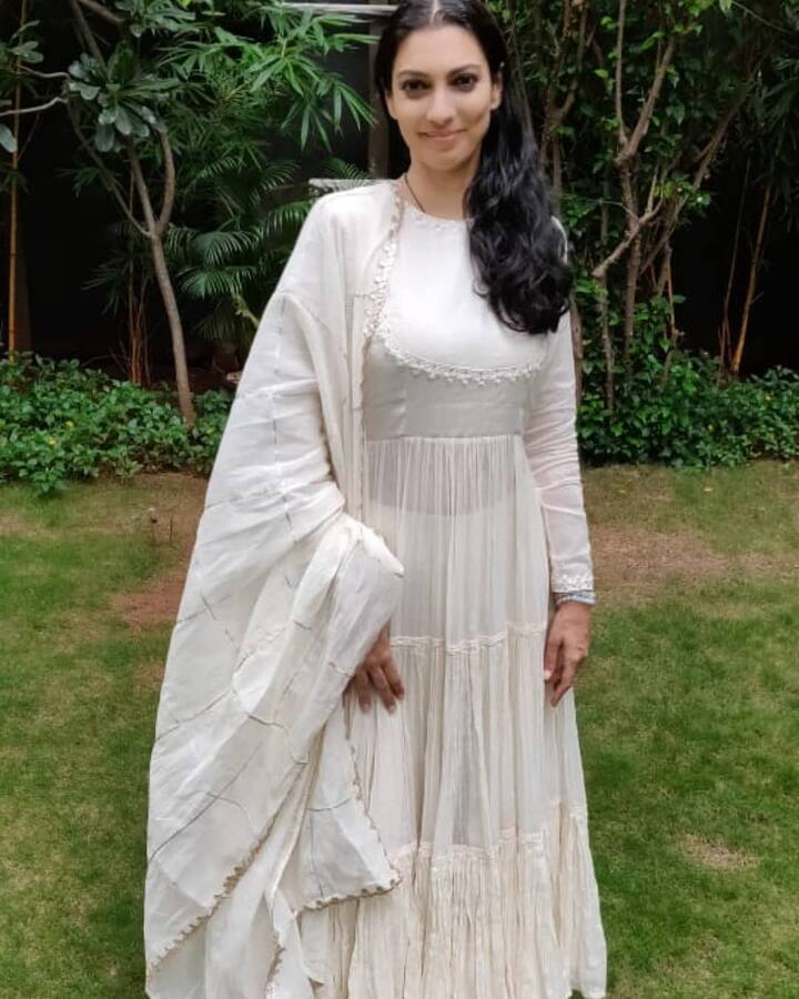 Talking about the journey of Miss World, she says that 'when I was younger, she used to go to satsang and kirtan with grandmother. At the age of 14, I met Sri Guru. I liked his ashram very much. Everyone used to stand with restraint, and everyone used to get equal behavior. The method of meditating to the youth was very well taught.