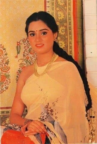पद्मिनी 80 के दशक में अपनी एक्टिंग के अलावा खूबसूरती और प्यारी सी स्माइल से भी लोगों का खूब दिल जीतती थी.