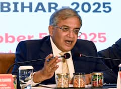 बिहार चुनाव: एक बूथ पर नहीं होंगे 1200 से ज्यादा वोटर, इस बार कितने पोलिंग स्टेशन? पूरी डिटेल