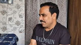 मेरठ के शादाब को '10 रुपये वाले बिस्कुट' वीडियो ने बनाया स्टार, रातों-रात मिलियन में फॉलोइंग