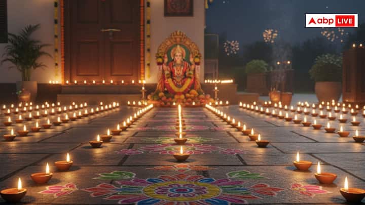 दिवाली या दीपावली, रोशनी का एक त्योहार है जो अंधकार पर प्रकाश, बुराई पर अच्छाई और अज्ञानता पर ज्ञान की जीत का प्रतीक है और यह हिंदू, जैन और सिख धर्म के लोग बड़े उत्साह से मनाते हैं. यह हिंदू चंद्र कैलेंडर के कार्तिक माह की अमावस्या को मनाया जाता है और लोग अपने घरों को दीये, रंगोली आदि से सजाते हैं और देवी लक्ष्मी की पूजा करते हैं.