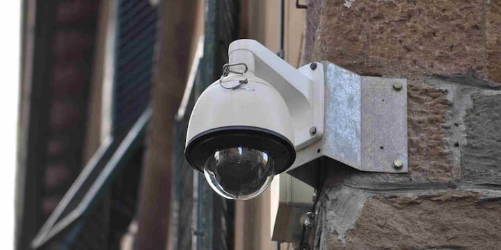 These cameras are also very easy in terms of installation. Complex wiring is not required and the camera becomes active as soon as SIM is added. It can be directly controlled through a mobile app, making it a convenient option for small shopkeepers and homes.
