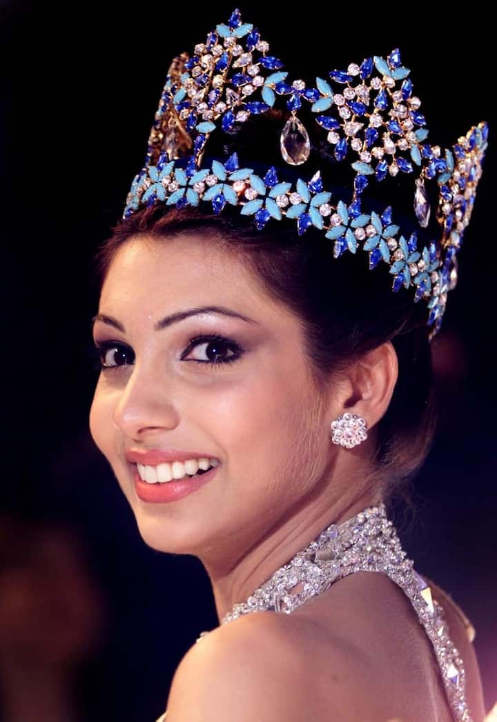 The beauty of Aishwarya Rai and Sushmita Sen made her famous in Bollywood, but Yukta Mukhi, who won the Miss World title for India, did not achieve the position in Bollywood, Joe Aishwarya Rai and Sushmita Sen got the place. However, Yukta Mukhi does not blame anyone for this. She believes that she was not made for Bollywood, but she says that when you are new in a field, you hope that you will get support.