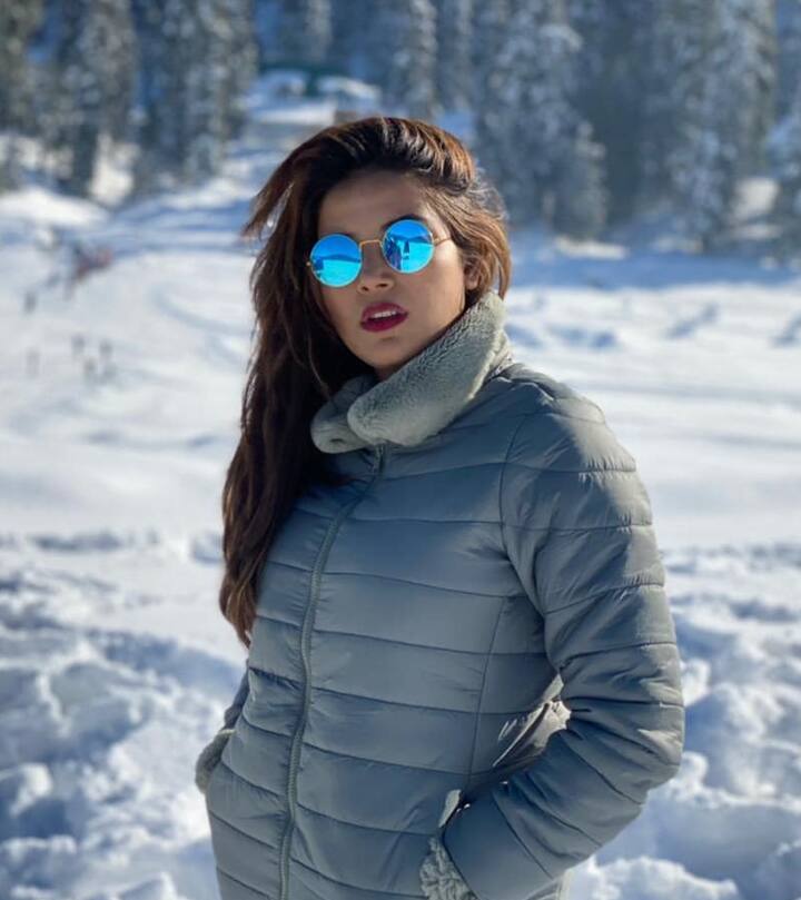 ज्योति सिर्फ देसी ही नहीं बल्कि अपनी ग्लैमरस तस्वीरें भी फैंस के साथ शेयर करती हैं. इस लुक में भी वो बेमिसाल लग रही हैं.