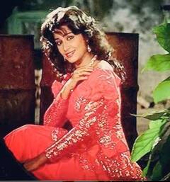 माधुरी दीक्षित की हमशक्ल की 10 तस्वीरें, हिंदू क्रिकेटर संग शादी के लिए एक्ट्रेस ने दांव पर लगा दिया था करियर