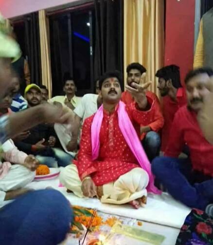 यूं तो पवन सिंह और ज्योति की शादी खूब धूमधाम से हुई थी लेकिन इनके रिश्ते में भी जल्द ही खटास आ गई.