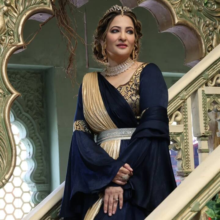 रक्षंदा खान सोशल मीडिया पर ज्यादा एक्टिव नहीं रहती हैं.कभी-कभार ही वो इंस्टाग्राम पर फोटो और वीडियो शेयर करती हैं.