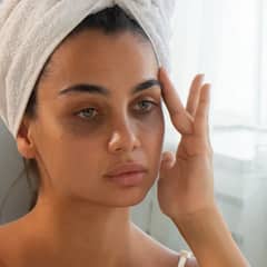 Easy Home Remedies for Dark Circles  : तासंतास स्क्रीनसमोर बसल्यामुळे डार्क सर्कल्स झालेत; घरच्या घरी करा 'हे' सोपे उपाय!