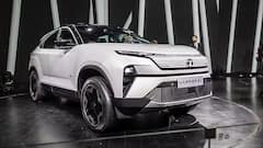 ডিমার্জার অ্যাডজাস্ট হতেই টাটা মোটর্সের শেয়ারে লাফ, কত শতাংশ বাড়ল শেয়ার ?