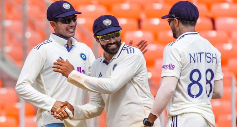 <div>IND vs WI: Ravindra Jadeja To Join Elite Club Of World's Top All-Rounders</div>
