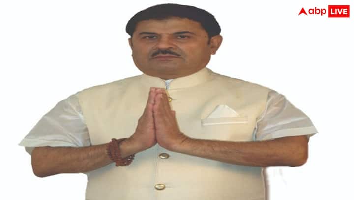 पांचवें नंबर पर रमेश कुमार सिन्हा आते हैं. बिहार के पाटलिपुत्र संसदीय क्षेत्र से इंडिपेंडेंट कैंडिडेट रमेश कुमार शर्मा लोकसभा चुनावों में सबसे अमीर उम्मीदवार थे. इनकी नेटवर्थ 1200 करोड़ डॉलर से 13 करोड़ डॉलर के बीच है.