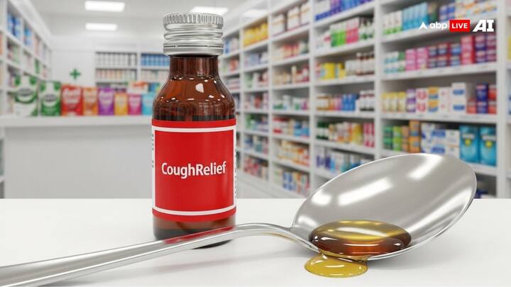 Cough Syrup Profit: सर्दी, खांसी और जुकाम में इस्तेमाल किया जाने वाला कफ सिरप मेडिकल स्टोर और दवा कंपनियों के लिए काफी ज्यादा मुनाफा लाता है. आइए जानते हैं इससे कितना होता है फायदा.