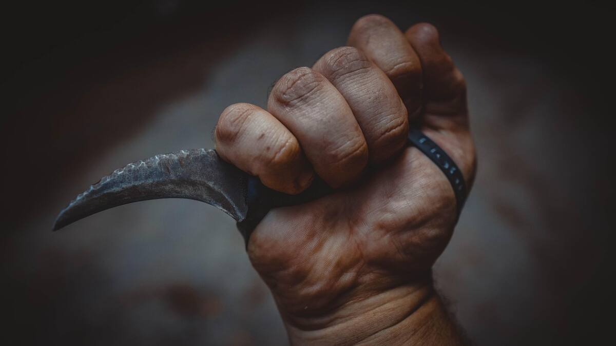 Man Stabbed During Fight In Kerala’s Kasaragod, Walks Into Hospital With Knife Stuck In Neck