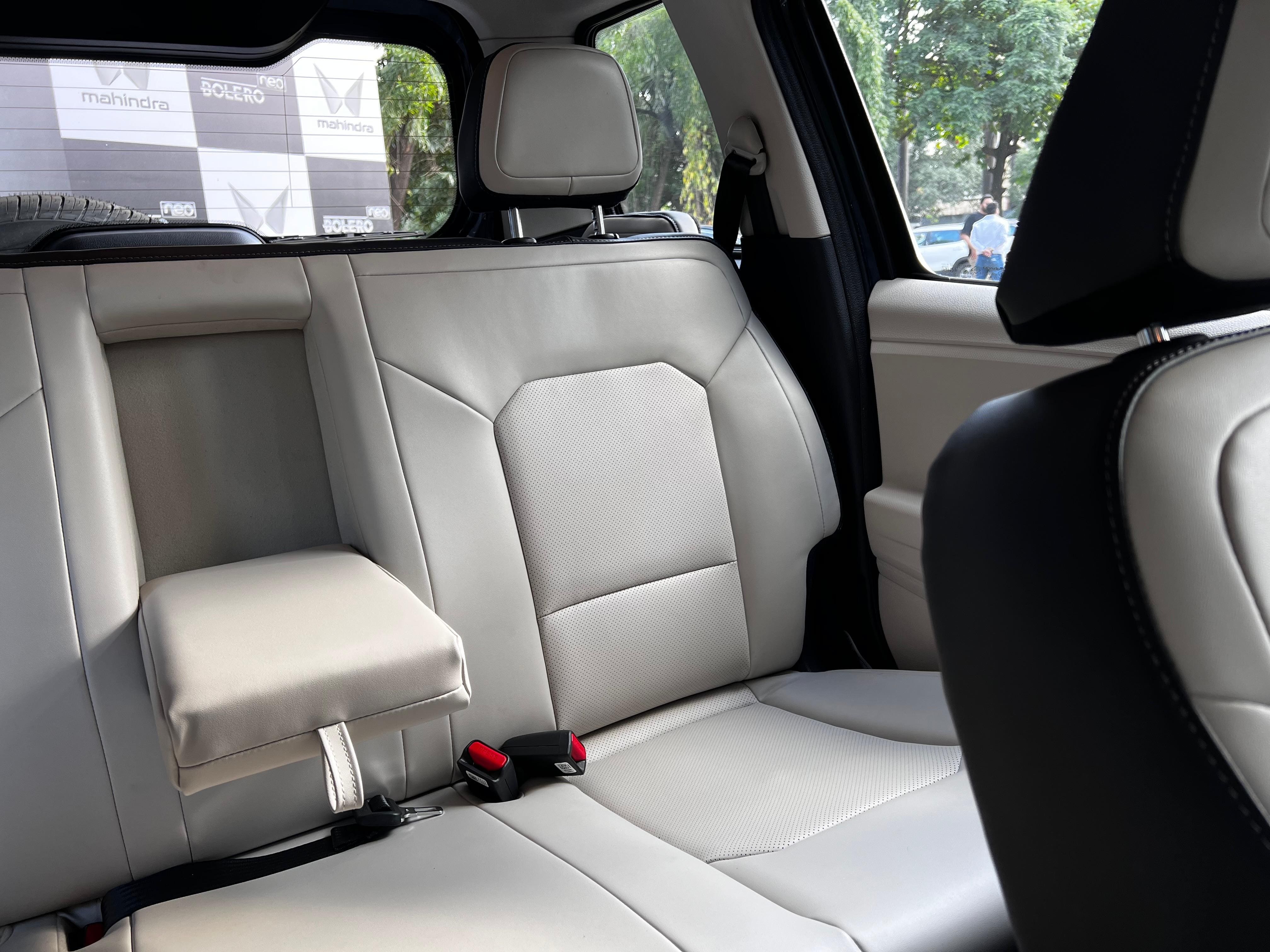 Mahindra New Bolero Neo : মহিন্দ্রা নিয়ে এল নতুন বোলেরো ও বোলেরো নিও, কত দাম, কী বৈশিষ্ট্য দিচ্ছে