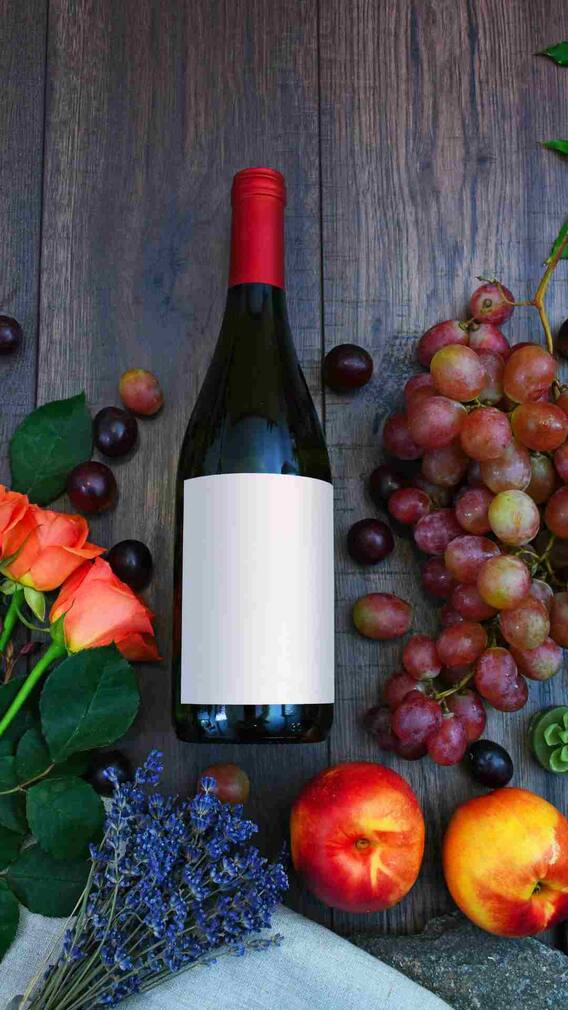 कितने अंगूरों से बनती है एक बोतल शराब?