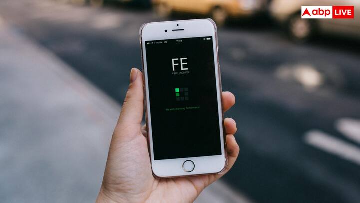 ऐसे में सही दाम में अच्छा फोन मिलना बेहद मुश्किल होता है. हालांकि आजकल आप घर बैठे भी ऑनलाइन मोबाइल खरीद सकते हैं लेकिन खुद मार्केट में जाकर उसे खरीदने में ही सैटिसफैक्शन मिलता है.