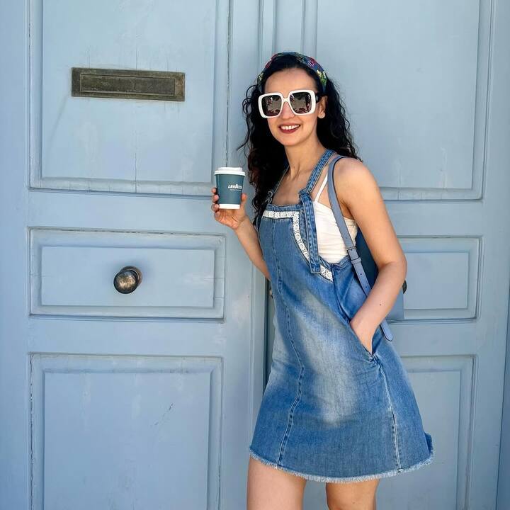 सनाया 2007 से 2019 तक एक्टिंग की दुनिया में काफी एक्टिव रहीं. अब एक्ट्रेस का जबरदस्त ट्रांसफॉर्मेशन देखने को मिलता है.