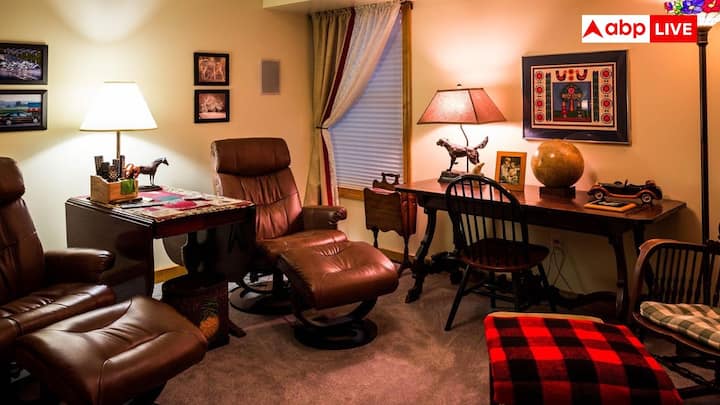 पहले सीमेंट पर 28% जीएसटी लगता था. अब यह घटकर 18% हो गया है. इस कटौती के बाद प्रति बैग लगभग 26 से 30 रुपए की बचत हो सकती है. 10×12 के कमरे में लगभग 61 बोरियां लग सकती हैं. इस तरह अकेले सीमेंट पर ही कुल बचत लगभग ₹1,556-₹1,830 तक हो सकती है.