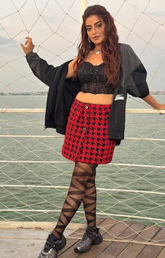 पवन सिंह की एक्स गर्लफ्रेंड की 10 खूबसूरत तस्वीरें, उनके अदाओं पर दिल हार बैठे थे पावर स्टार